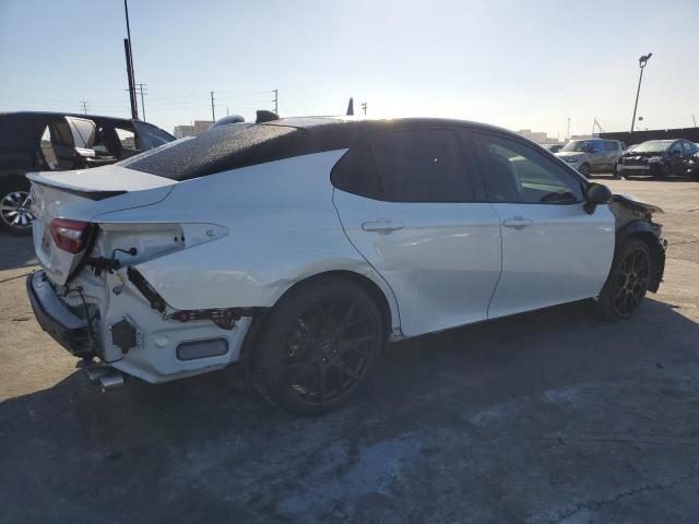 Image 3 of 2019 TOYOTA CAMRY XSE 2019 with VIN 4T1B61HK2KU186795