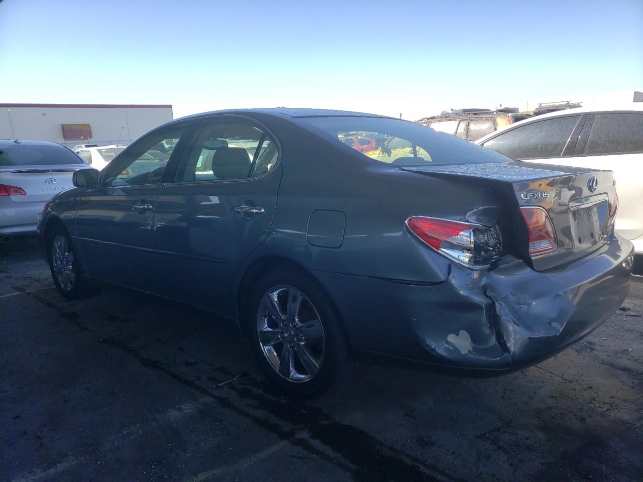 Image 2 of 2005 LEXUS ES 330 2005 with VIN JTHBA30G755081303