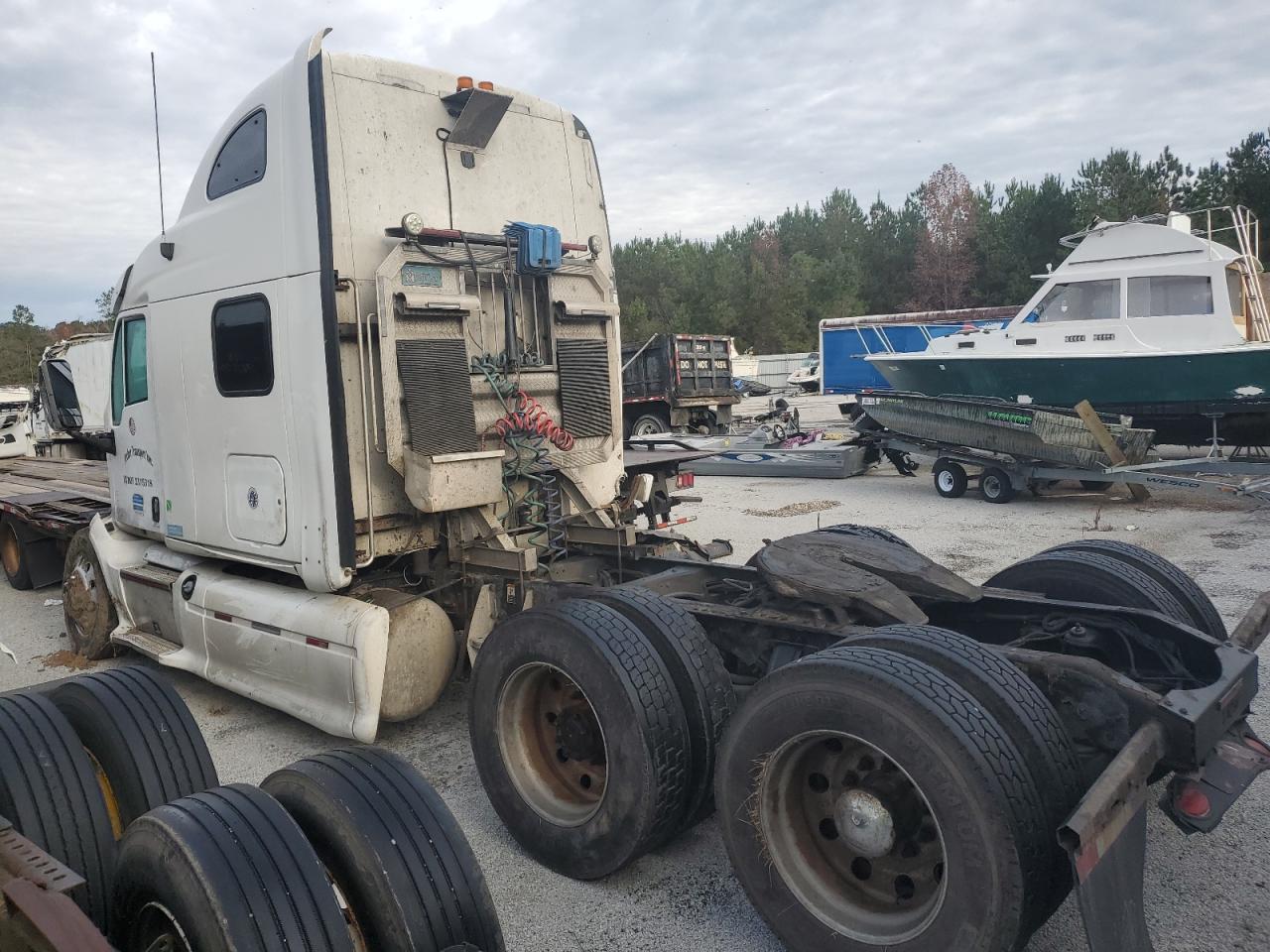 Image 3 of 2013 PETERBILT 587  2013 with VIN 1XP4D49X1DD180129