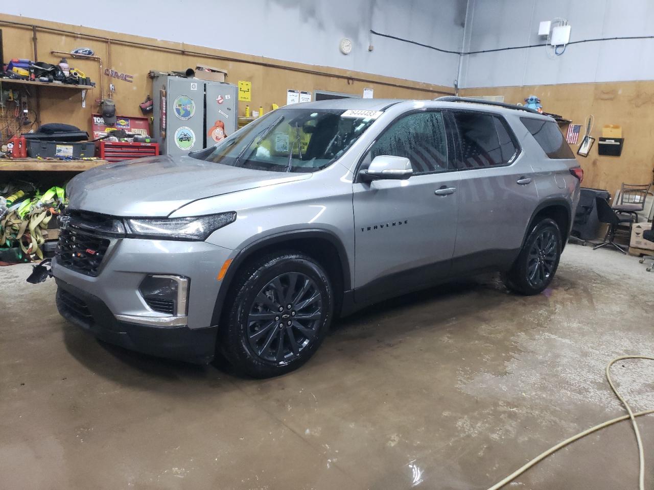Изображение 1 2023 CHEVROLET TRAVERSE RS 2023 с VIN 1GNEVJKW8PJ163568