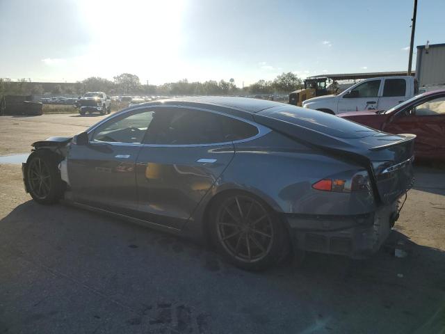 Изображение 2 2013 Tesla MODEL S 2013 с VIN 5YJSA1DP7DFP27601