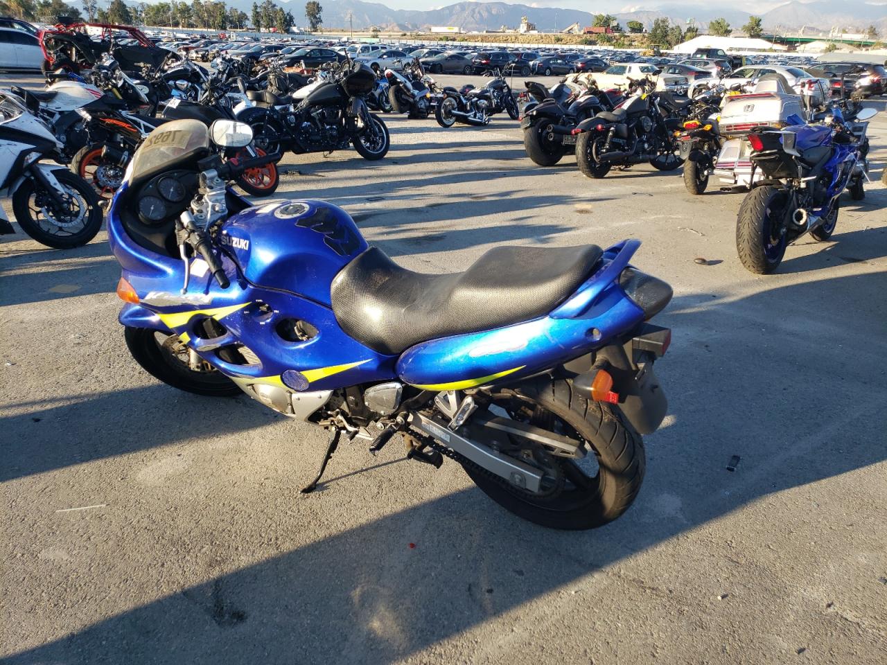 Obraz 3 z 2002 SUZUKI GSX600 F 2002 z VIN JS1GN79A522103498