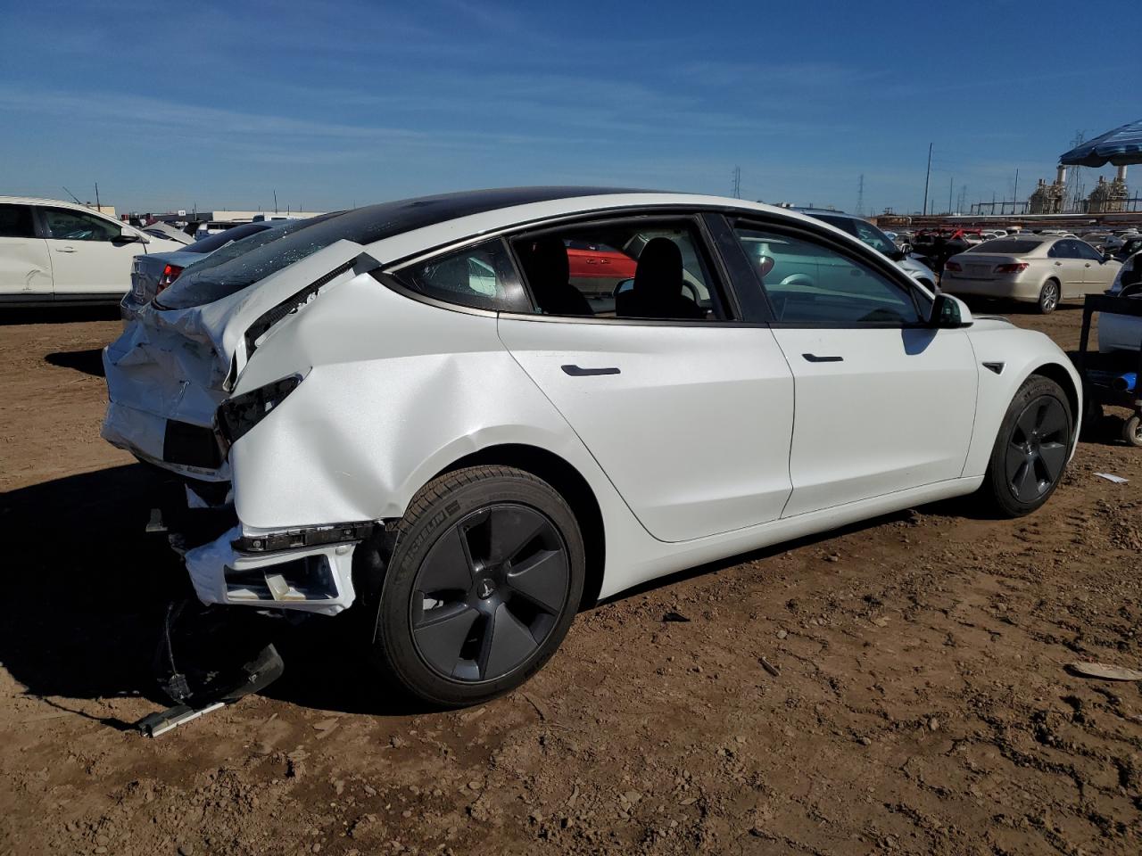 Изображение 3 2023 TESLA MODEL 3  2023 с VIN 5YJ3E1EA3PF580880