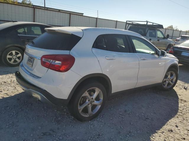 Obraz 3 z 2018 MERCEDES-BENZ GLA 250 2018 z VIN WDCTG4EB8JJ494432