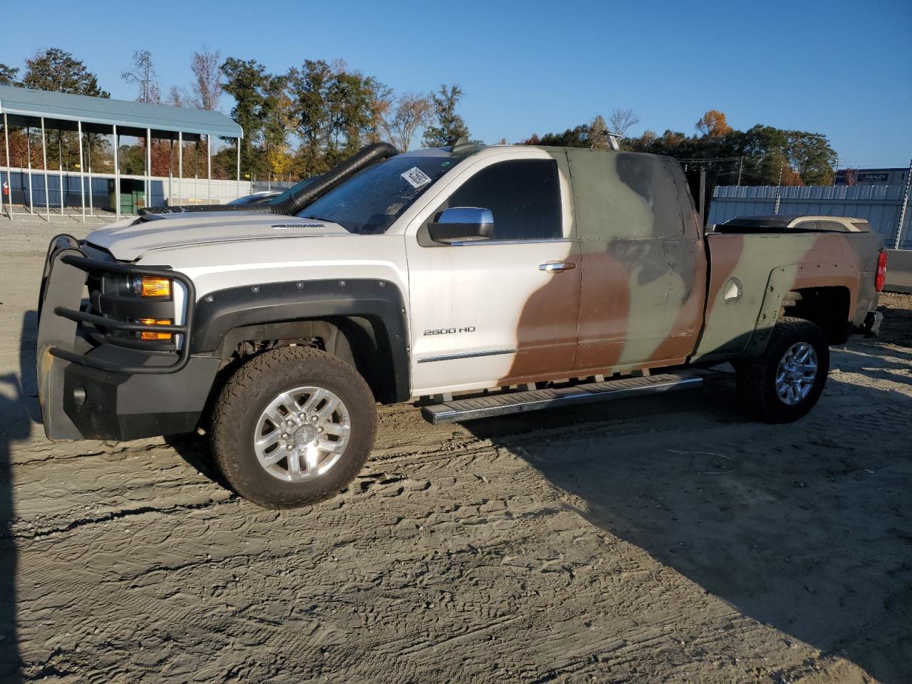 Image 1 of 2018 CHEVROLET SILVERADO K2500 HEAVY DUTY LTZ 2018 with VIN 1GC1KWEY9JF185132