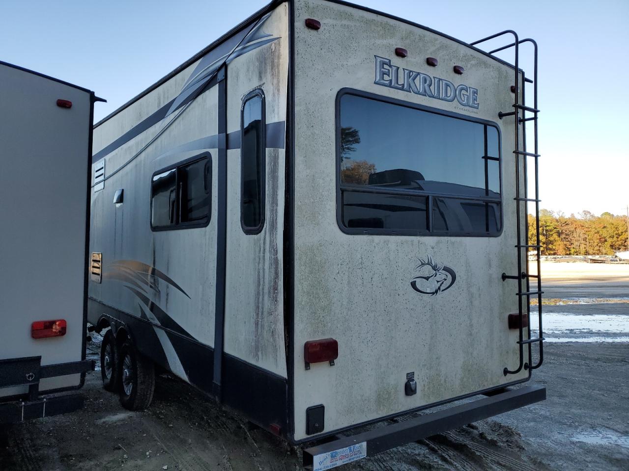 Изображение 3 2015 HEART LAND ELKRIDGE 2015 с VIN 5SFRG3726FE285923