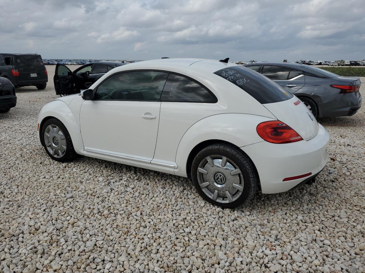 Image 2 of 2012 VOLKSWAGEN BEETLE  2012 with VIN 3VWJP7AT6CM629388