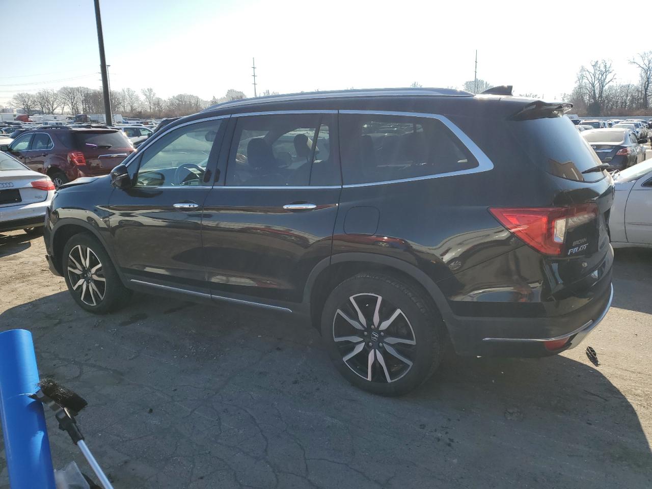 Obraz 2 z 2019 HONDA PILOT TOURING 2019 z VIN 5FNYF6H66KB008928