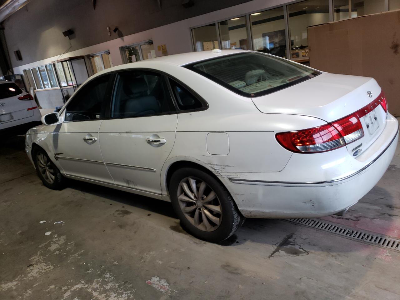 Изображение 2 2007 HYUNDAI AZERA SE 2007 с VIN KMHFC46F27A204402