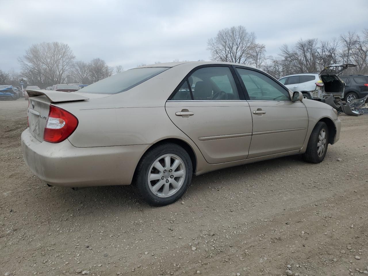 Изображение 3 2004 TOYOTA CAMRY LE 2004 с VIN 4T1BE32K44U900114