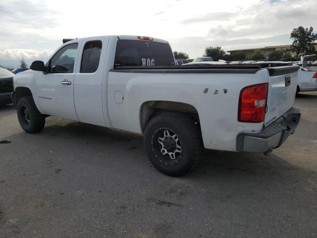 Obraz 2 z 2007 CHEVROLET SILVERADO C1500 2007 z VIN 2GCEC19CX71675711
