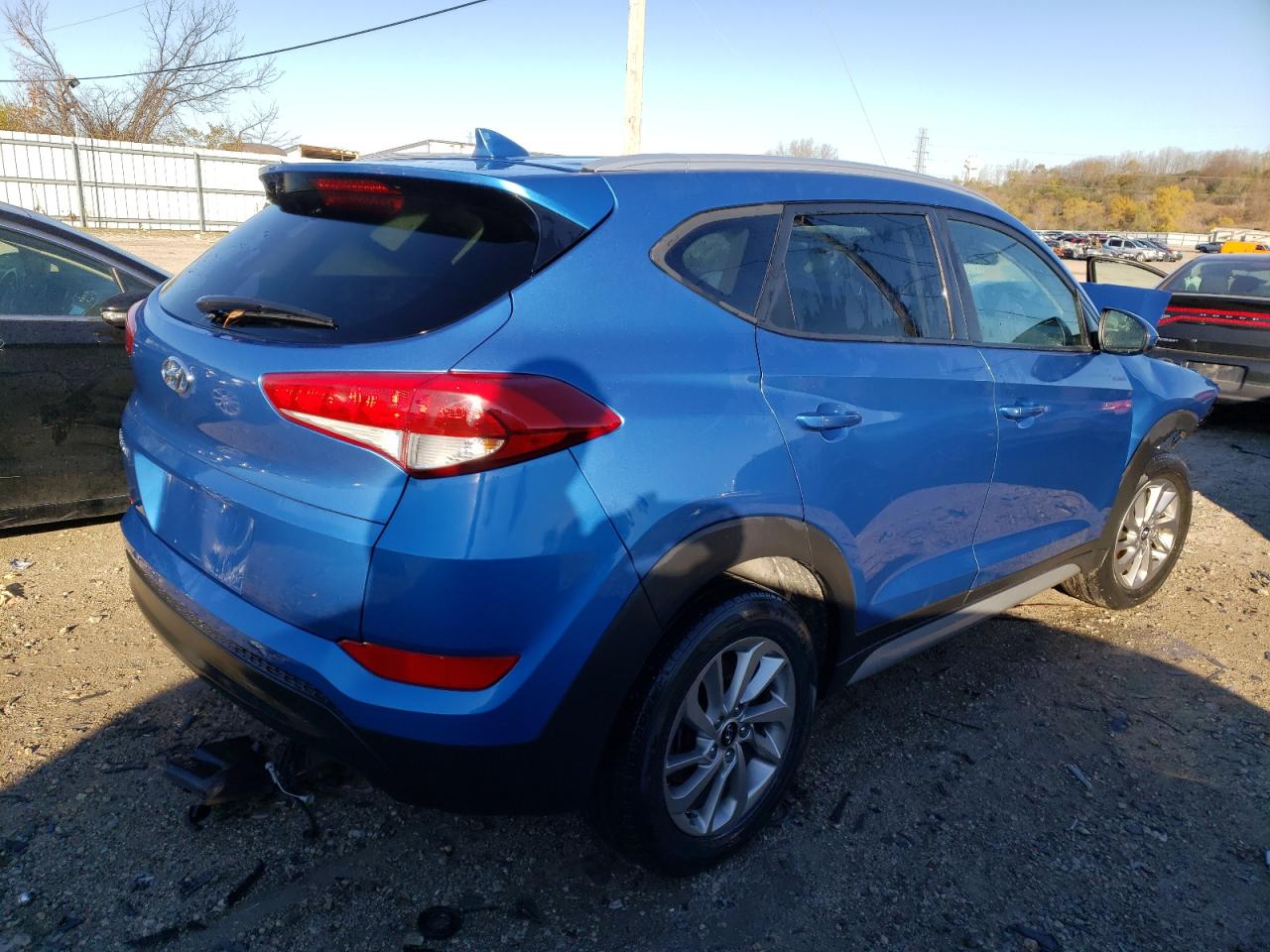 Obraz 3 z 2018 HYUNDAI TUCSON SEL 2018 z VIN KM8J33A46JU619707