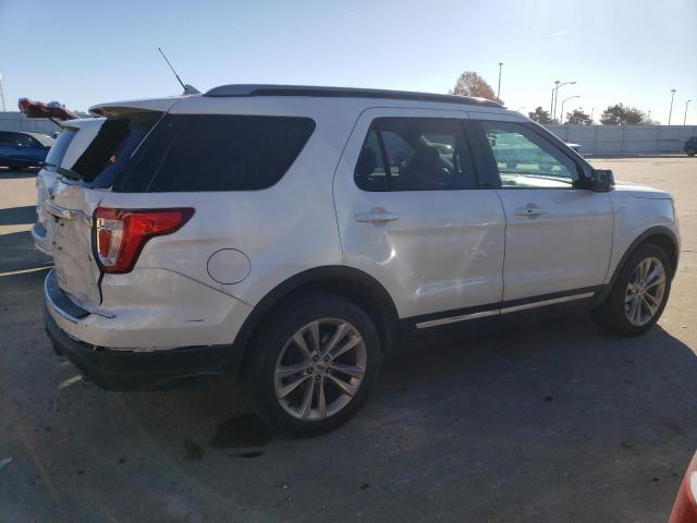 Image 3 of 2018 FORD EXPLORER XLT 2018 with VIN 1FM5K8D82JGB43793