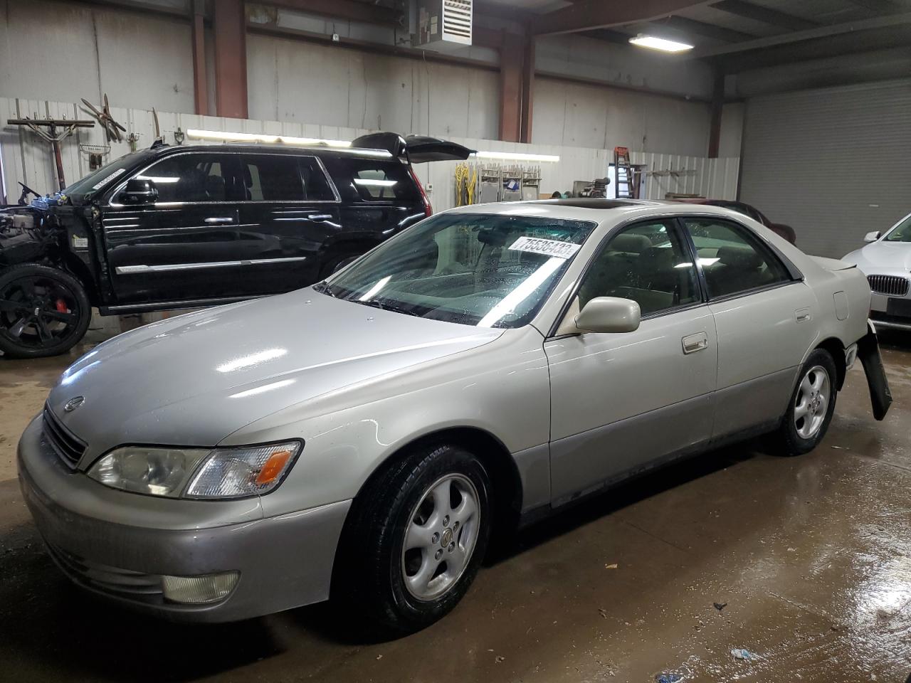 Obraz 1 z 1997 LEXUS ES 300 1997 z VIN JT8BF22G1V0069637