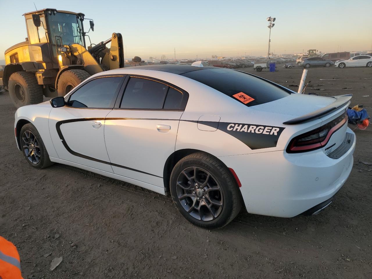 Изображение 2 2018 DODGE CHARGER GT 2018 с VIN 2C3CDXJGXJH224660