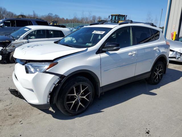 Image 1 of 2018 TOYOTA RAV4 SE 2018 with VIN JTMJFREV4JD227858