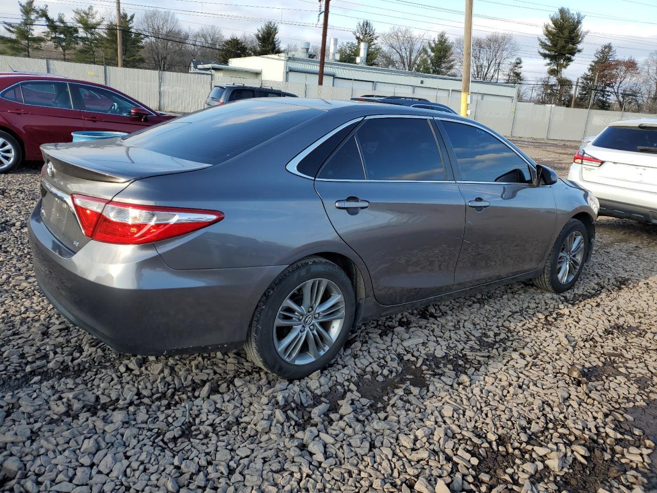 Image 3 of 2017 TOYOTA CAMRY LE 2017 with VIN 4T1BF1FK9HU424766