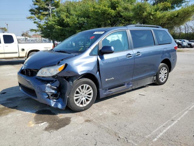 2017 TOYOTA SIENNA XLE 2017 image