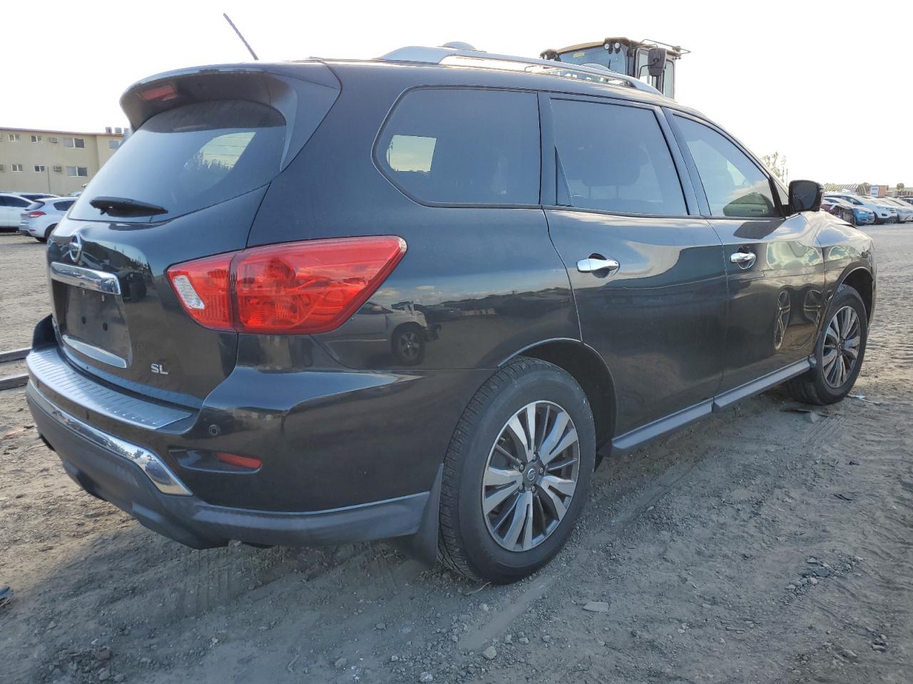 Изображение 3 2017 NISSAN PATHFINDER S 2017 с VIN 5N1DR2MN6HC600259