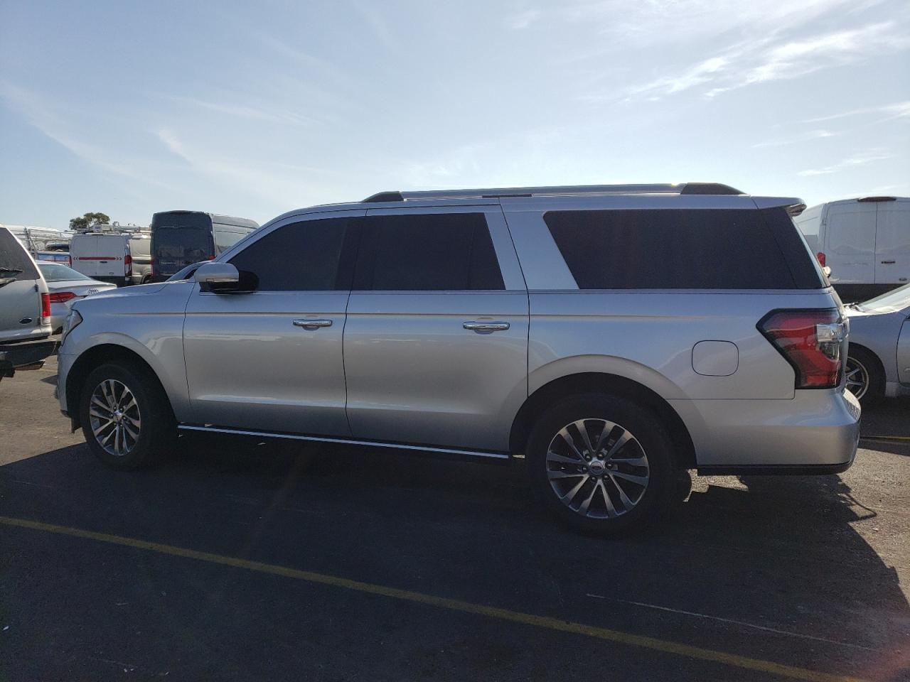 Изображение 2 2018 FORD EXPEDITION MAX LIMITED 2018 с VIN 1FMJK1KT2JEA25347