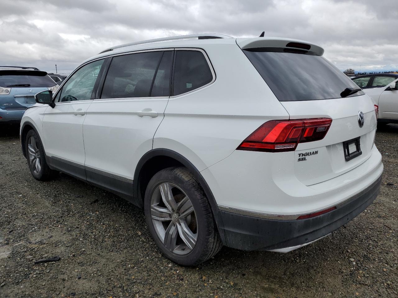 Изображение 2 2019 VOLKSWAGEN TIGUAN SEL PREMIUM 2019 с VIN 3VV4B7AX2KM008019