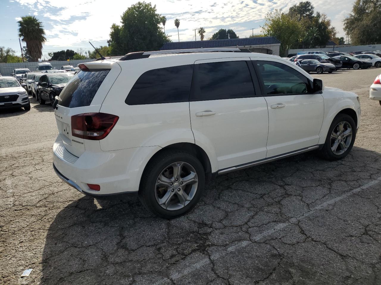 Image 3 of 2016 DODGE JOURNEY CROSSROAD 2016 with VIN 3C4PDCGB8GT203176