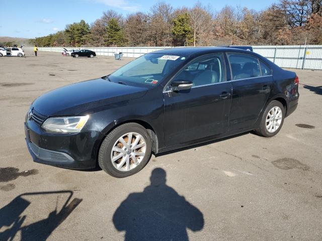 Image 1 of 2013 VOLKSWAGEN JETTA SE 2013 with VIN 3VWDP7AJ3DM366256