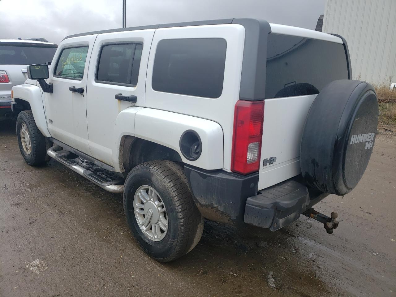Image 2 of 2008 HUMMER H3  2008 with VIN 5GTEN13E988170402