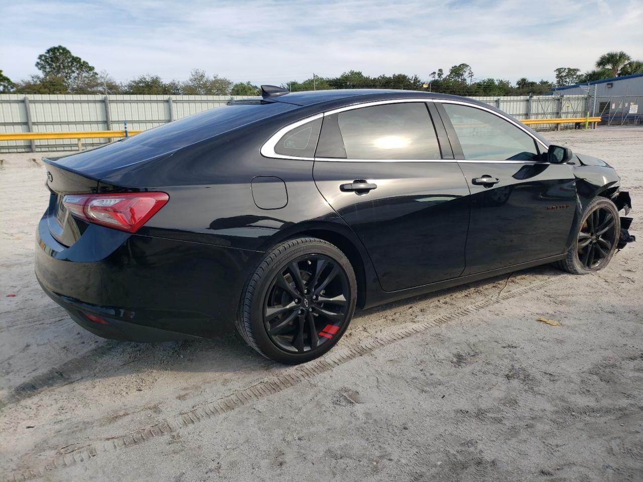 Изображение 3 2022 CHEVROLET MALIBU LT 2022 с VIN 1G1ZD5ST5NF204127