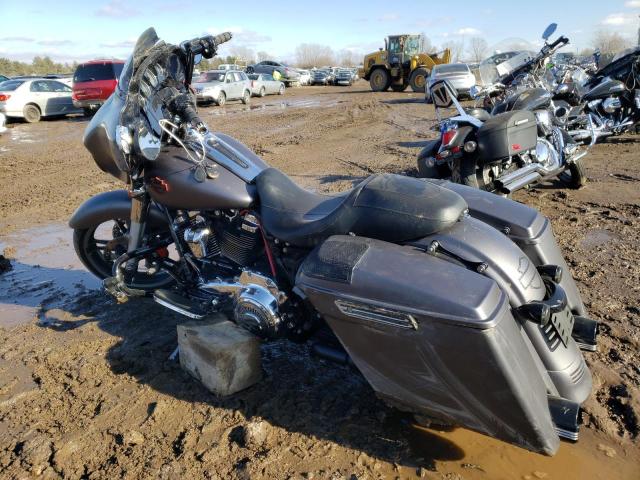 Image 3 of 2017 HARLEY-DAVIDSON FLHXS STREET GLIDE SPECIAL 2017 with VIN 1HD1KRC16HB652479
