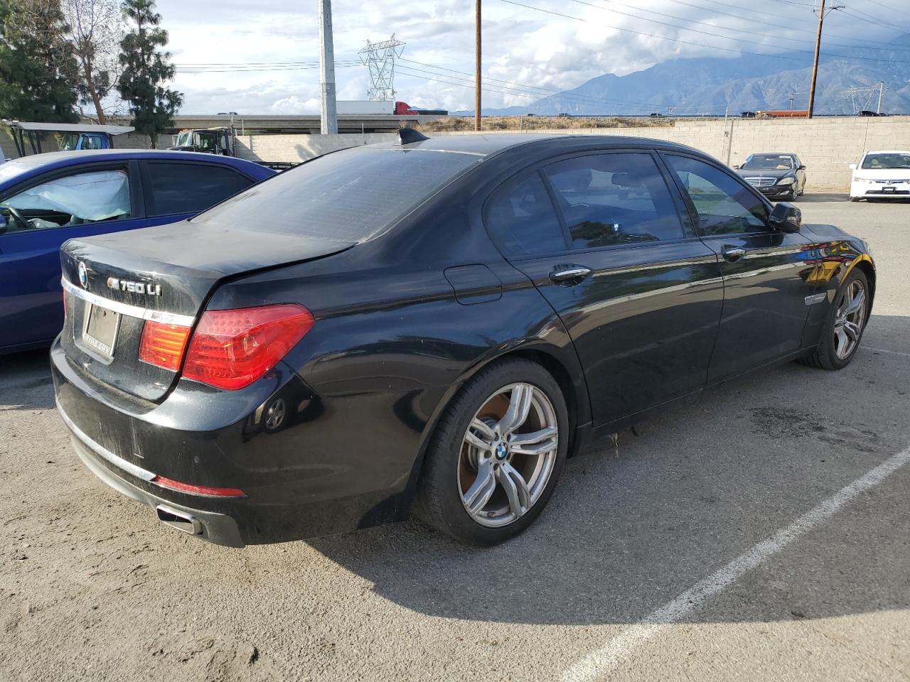 Изображение 3 2011 BMW 750 LI 2011 с VIN WBAKB8C53BC851863