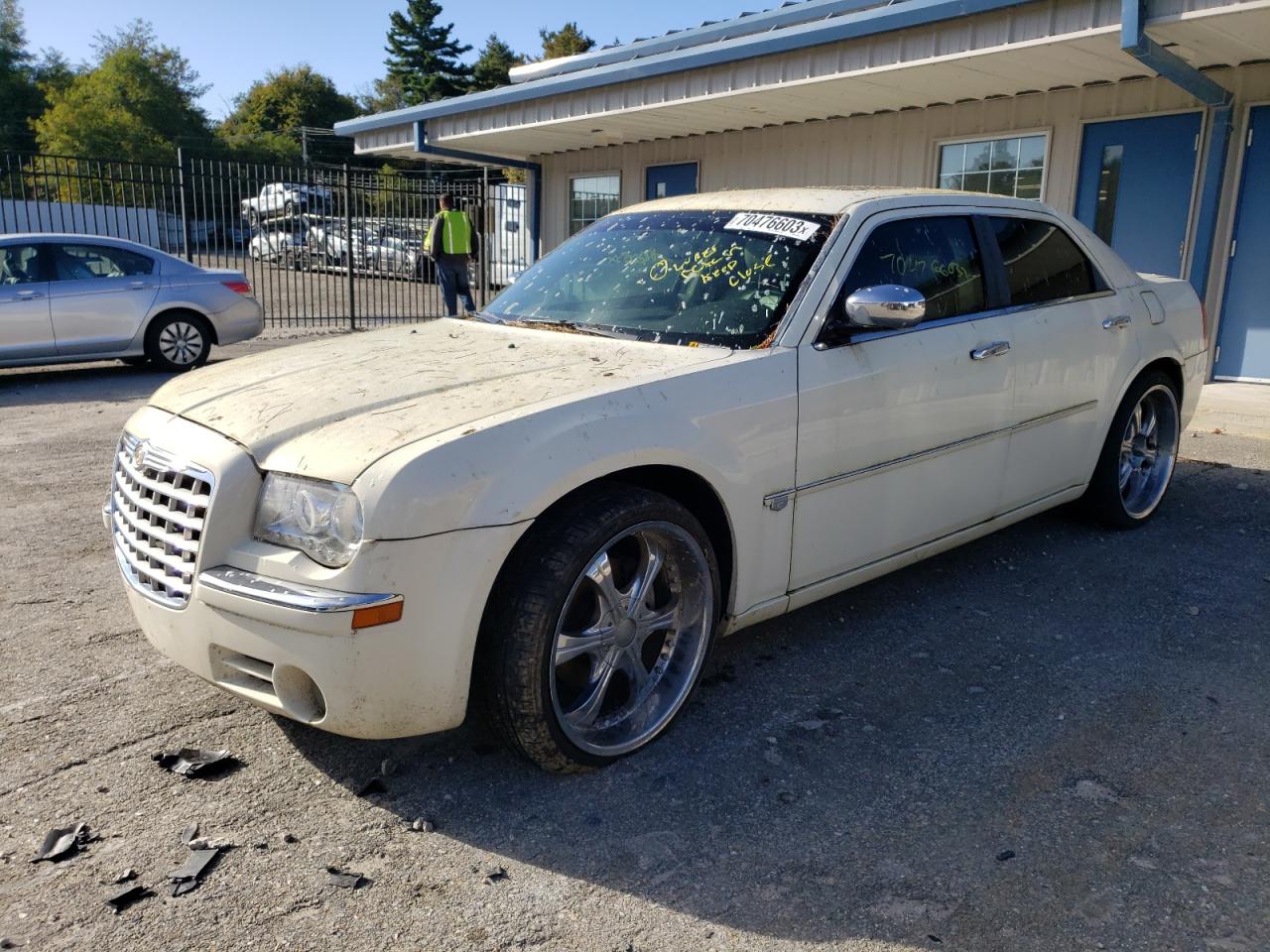 Image 1 of 2006 CHRYSLER 300C  2006 with VIN 2C3LA63H26H272914
