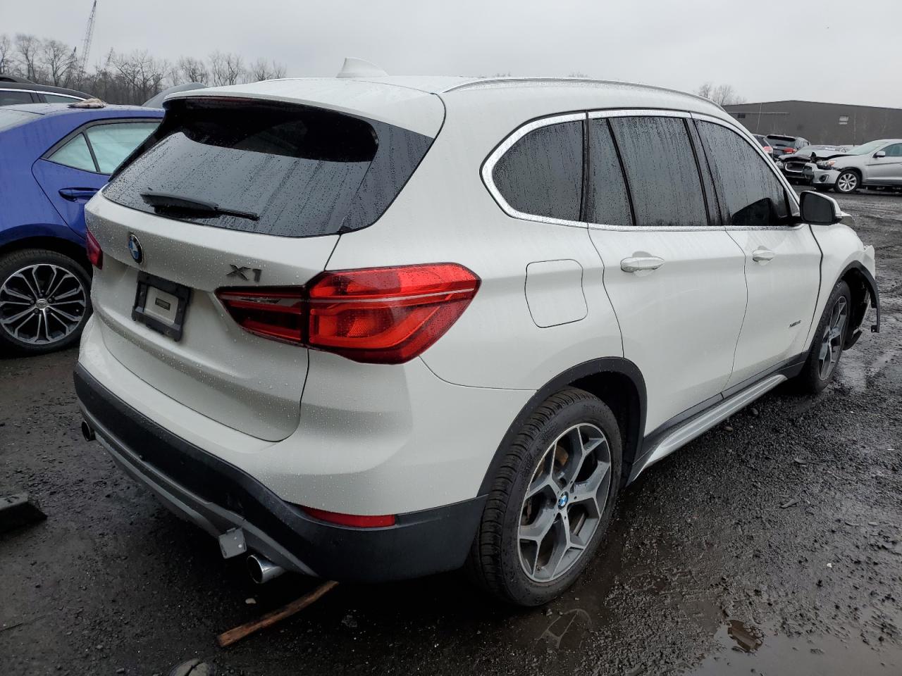 Изображение 3 2016 BMW X1 XDRIVE28I 2016 с VIN WBXHT3C39G5F66565
