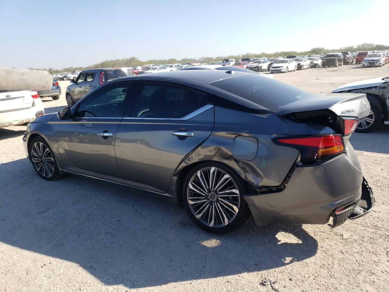Image 2 of 2023 NISSAN ALTIMA SL 2023 with VIN 1N4BL4EV1PN336187