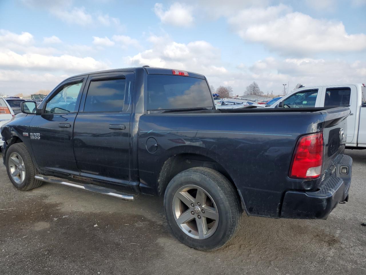Изображение 2 2013 RAM 1500 ST 2013 с VIN 1C6RR7KT2DS683012