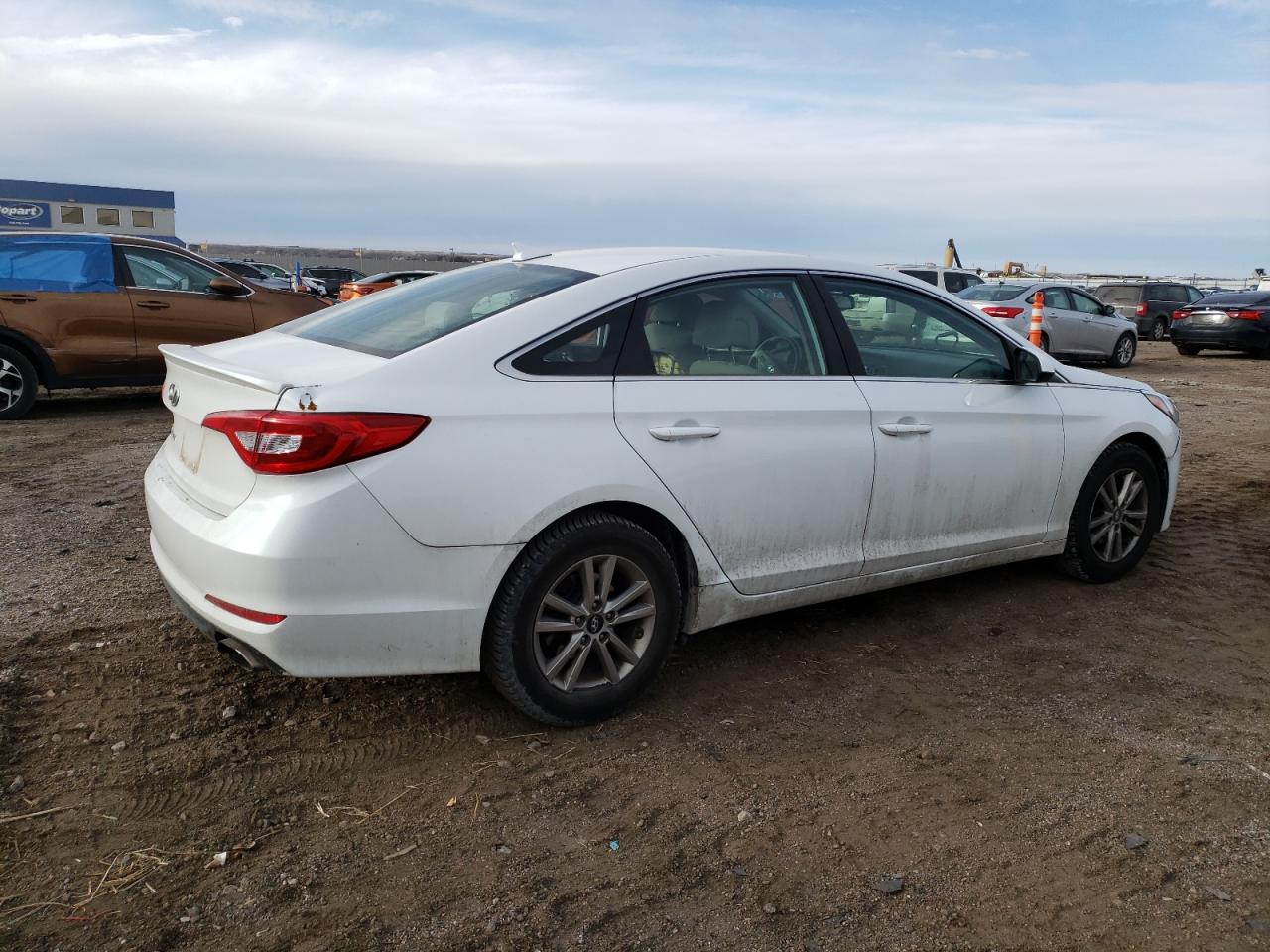 Image 3 of 2016 HYUNDAI SONATA SE 2016 with VIN 5NPE24AF7GH426890