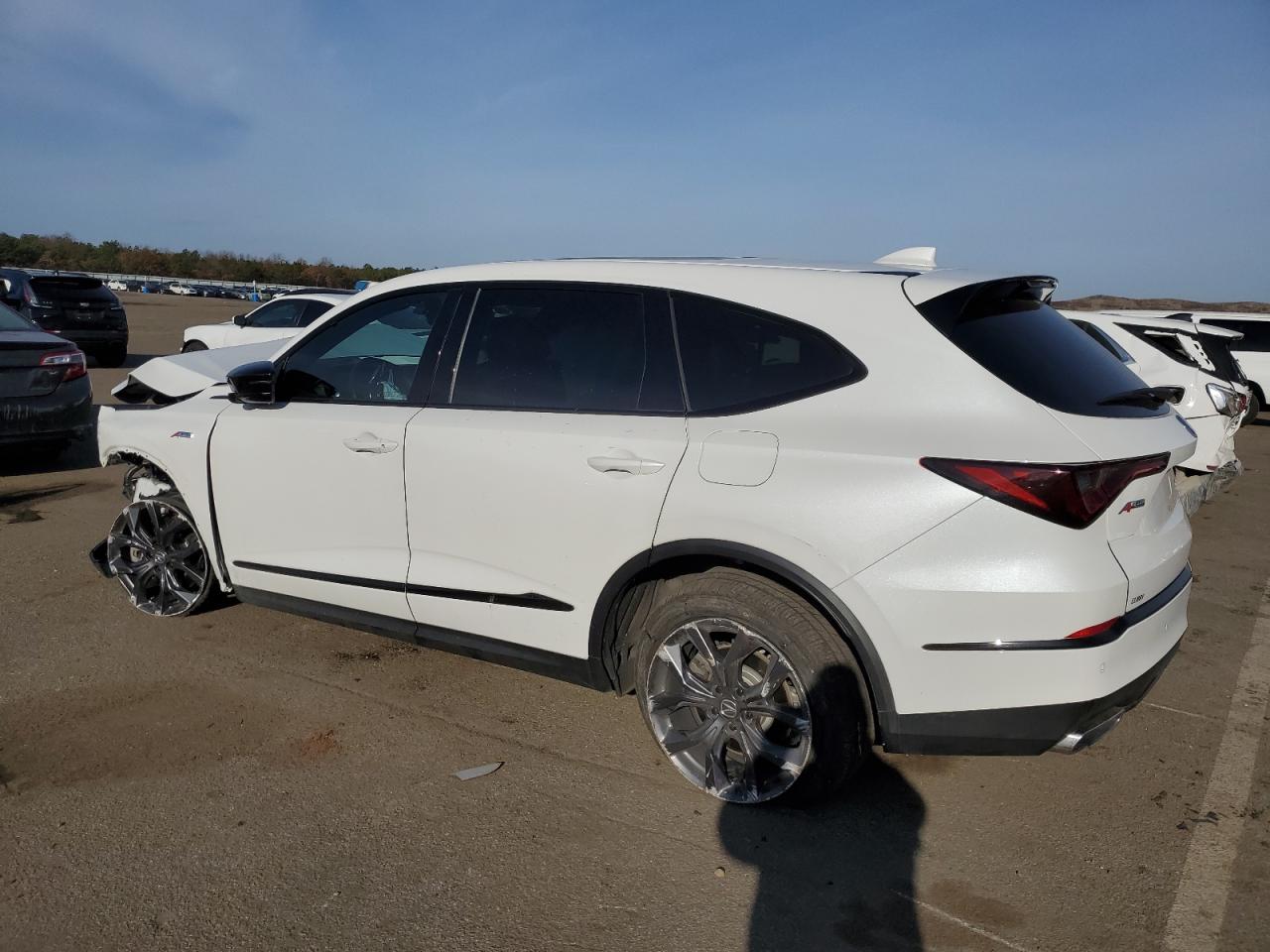 Image 2 of 2022 ACURA MDX A-SPEC 2022 with VIN 5J8YE1H02NL018327