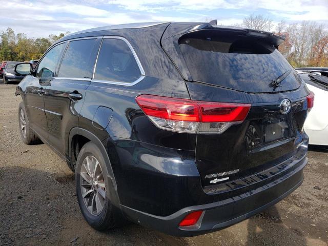 Image 2 of 2018 TOYOTA HIGHLANDER SE 2018 with VIN 5TDJZRFH5JS910351