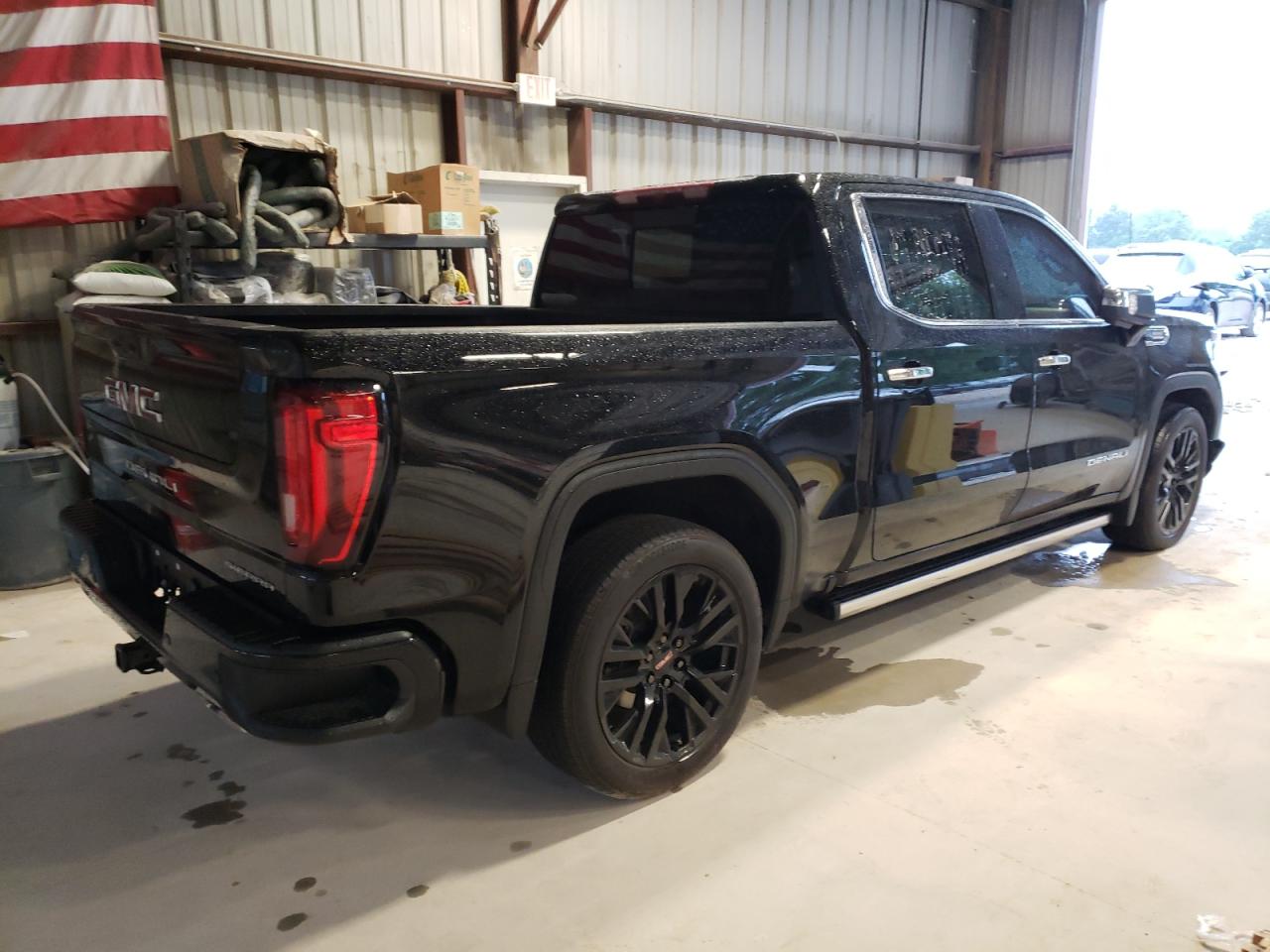 Изображение 3 2022 GMC SIERRA K1500 DENALI 2022 с VIN 3GTUUGET4NG617759