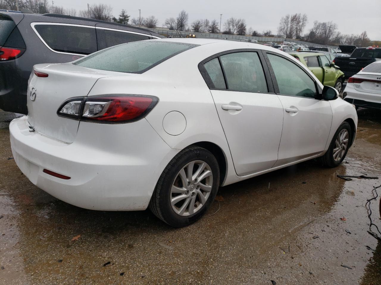 Image 3 of 2012 MAZDA 3 I 2012 with VIN JM1BL1VF8C1516950