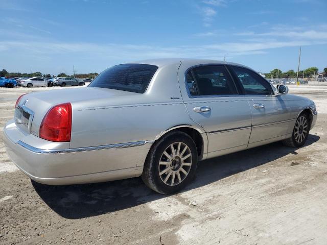 Изображение 3 2006 LINCOLN TOWN CAR SIGNATURE 2006 с VIN 1LNHM81W86Y643369