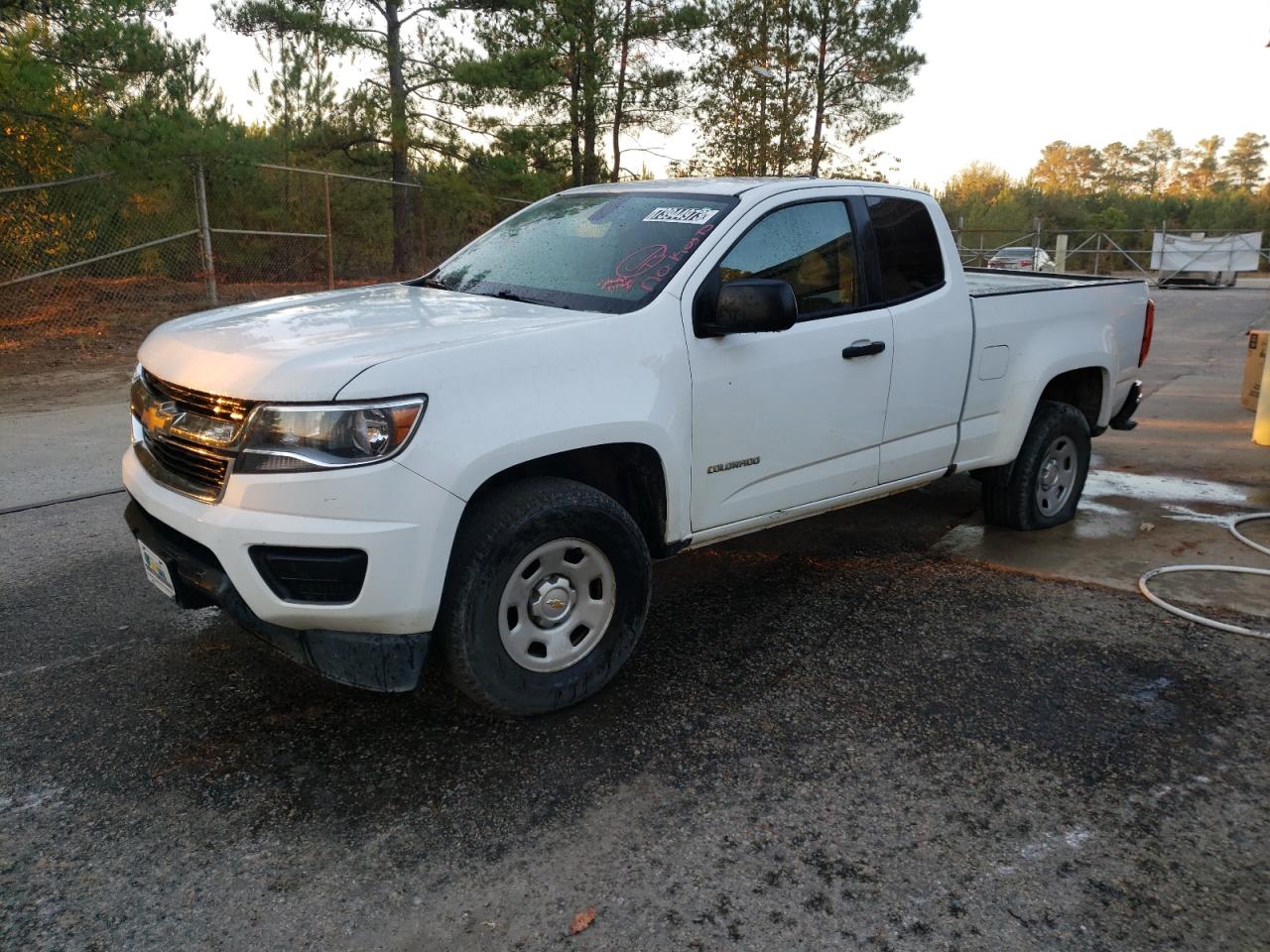 Image 1 of Chevrolet Colorado 2016 with VIN 1GCHSBEA2G1385849