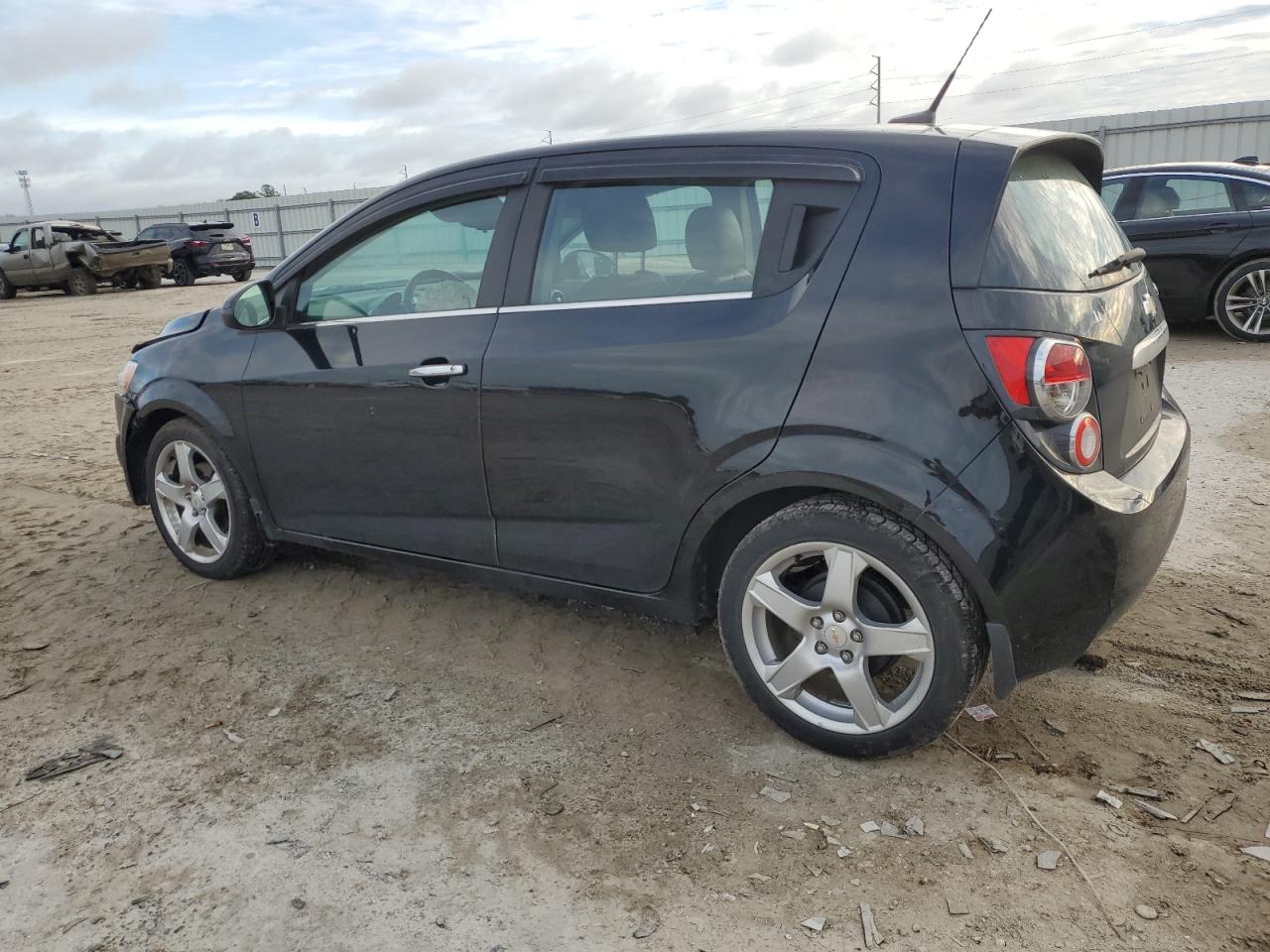 Изображение 2 2012 CHEVROLET SONIC LTZ 2012 с VIN 1G1JE6SH6C4150535