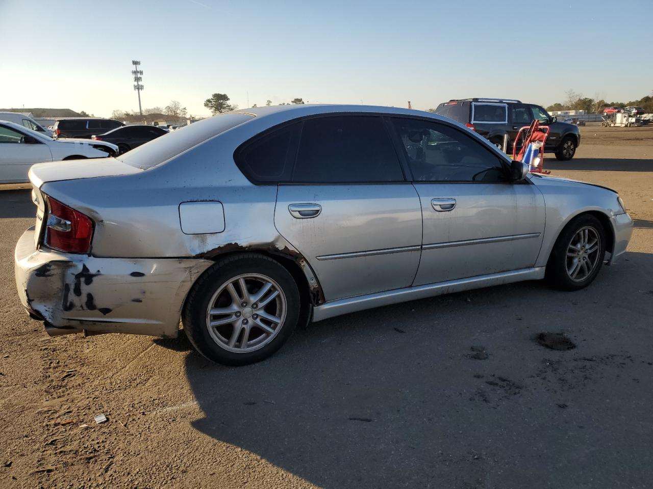 Image 3 of 2005 SUBARU LEGACY 2.5I 2005 with VIN 4S3BL616357210306