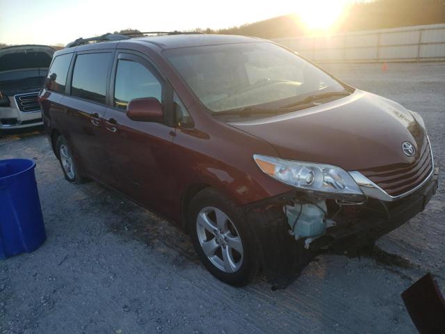 Obraz 1 z 2015 TOYOTA SIENNA LE 2015 z VIN 5TDKK3DC7FS571449