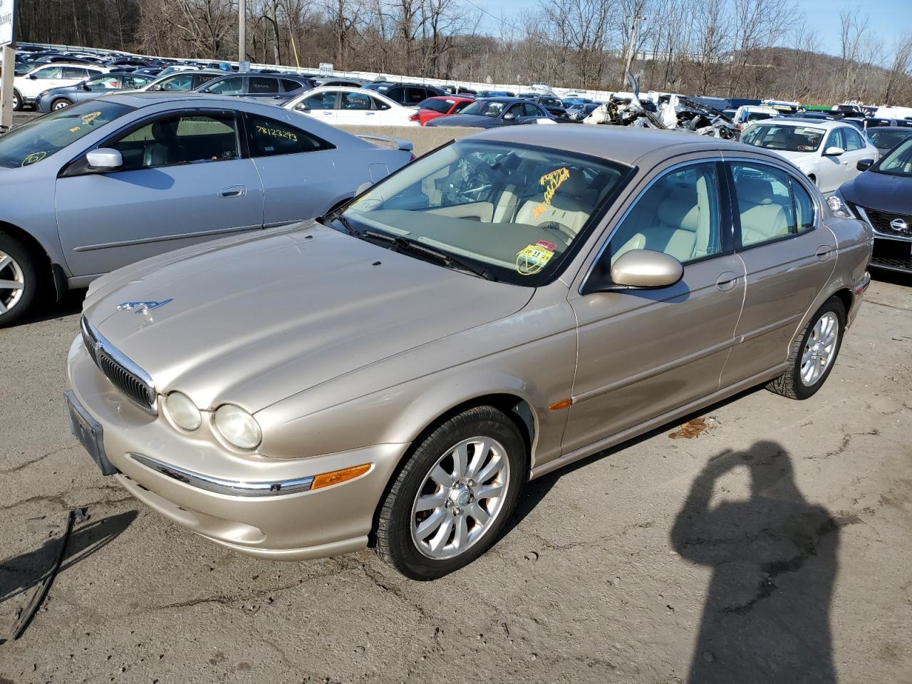 Image 1 of 2002 JAGUAR X-TYPE 2.5 2002 with VIN SAJEA51D82XC83683