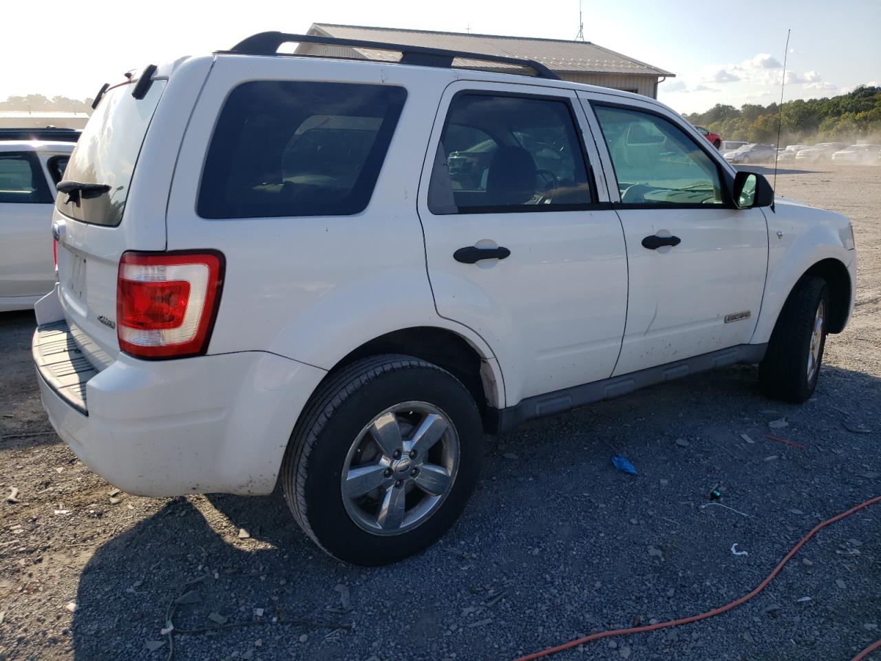 Image 3 of 2008 FORD ESCAPE XLT 2008 with VIN 1FMCU93168KA20503