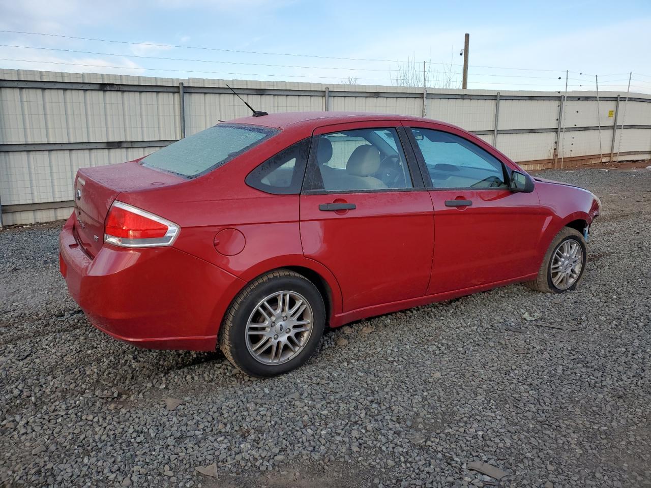 Image 3 of 2009 FORD FOCUS SE 2009 with VIN 1FAHP35N19W248486