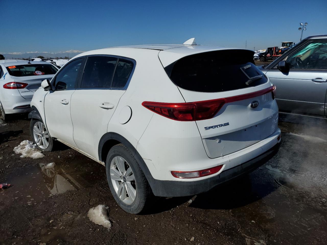 Image 2 of 2017 KIA SPORTAGE LX 2017 with VIN KNDPMCAC3H7208227