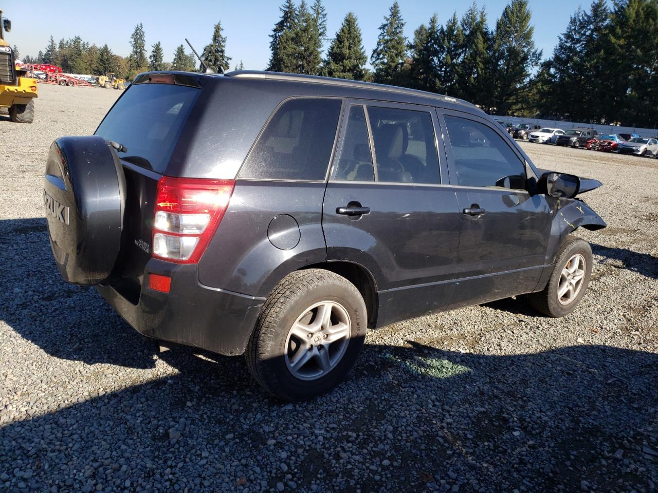 Image 3 of 2008 SUZUKI GRAND VITARA LUXURY 2008 with VIN JS3TE947384100268